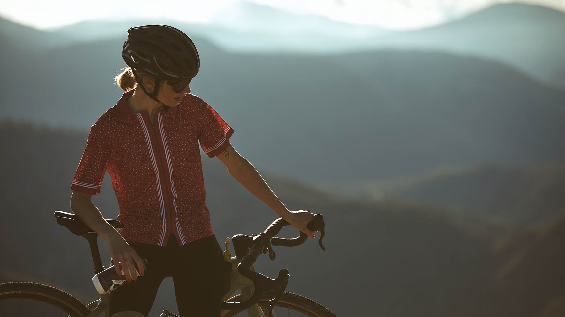 Café du Cycliste Claudine Unisex Super Light Jersey